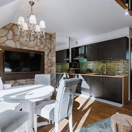Apartment Biala Roza *